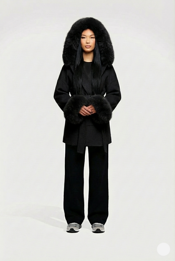 Isla Fur – Black Coat