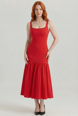 Femme Millan Red – Midi Dress