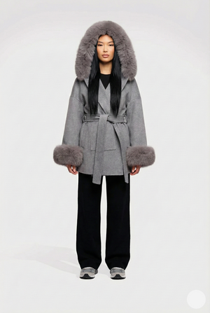 Isla Fur – Grey Coat